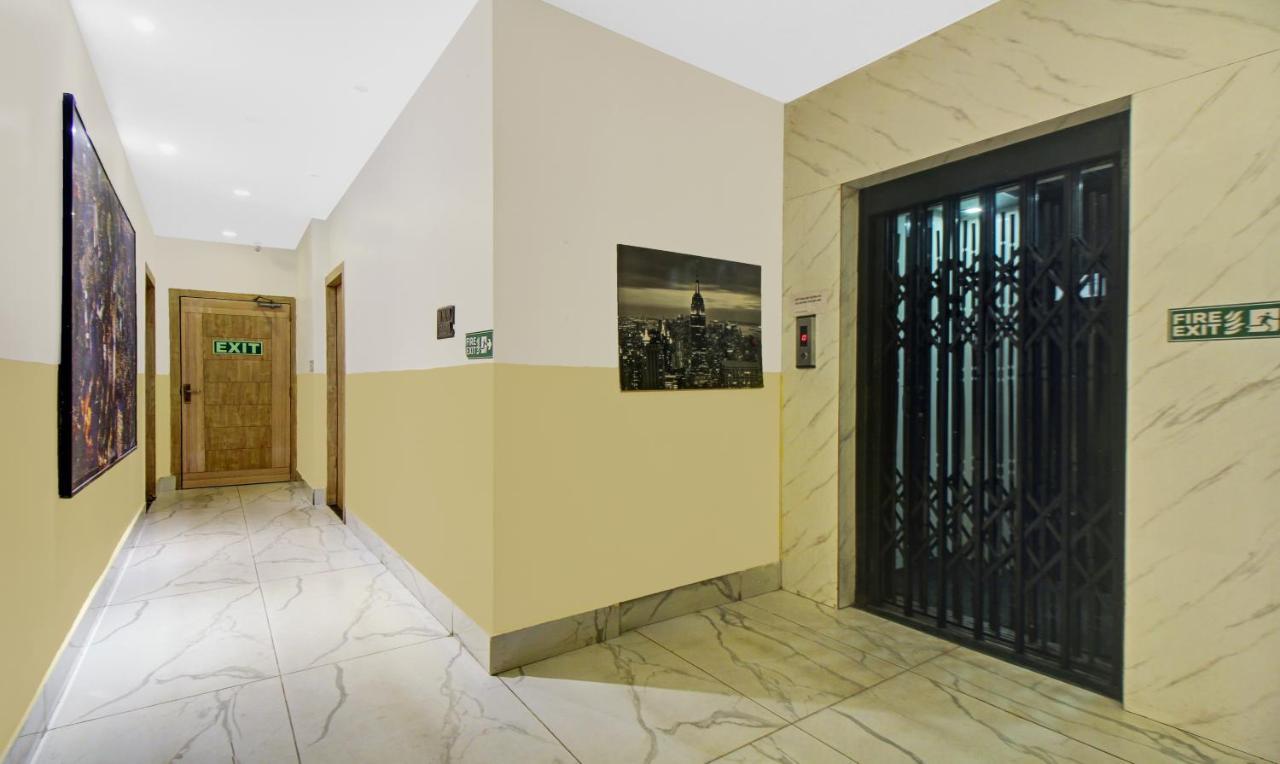 Itsy Hotels Transit Express Calcuta Exterior foto